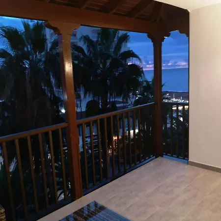 Appartement El Bobo Beach- Deluxe 2 Bedroom Playa Feñabe