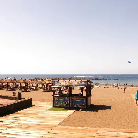 El Bobo Beach- Deluxe 2 Bedroom Appartement