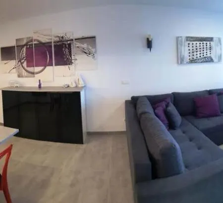 El Bobo Beach- Deluxe 2 Bedroom *